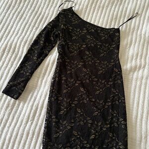 Elegant Black Lace One-Shoulder Dress